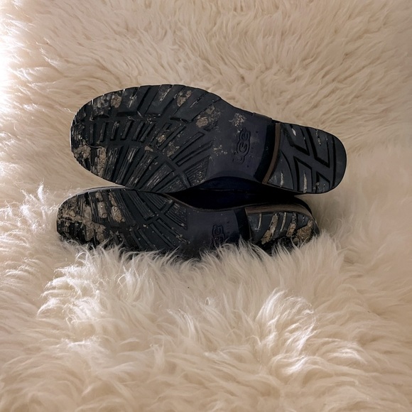 UGG Black Suede Buckle Moto Sherpa Hiking Winter Ankle Boots - Picture 6 of 7